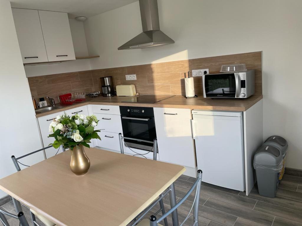 Appartement Rdc Granville Eksteriør billede