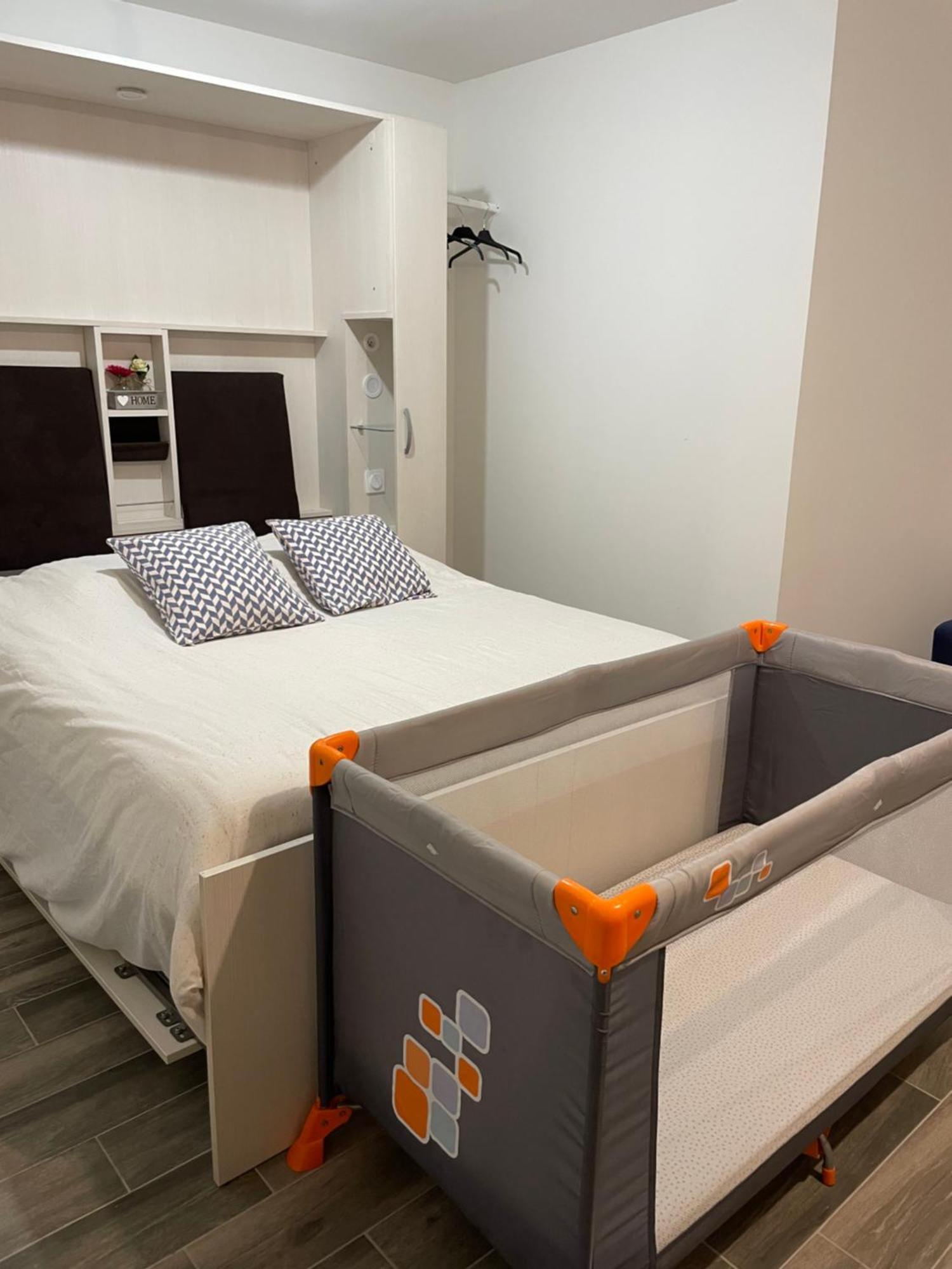 Appartement Rdc Granville Eksteriør billede