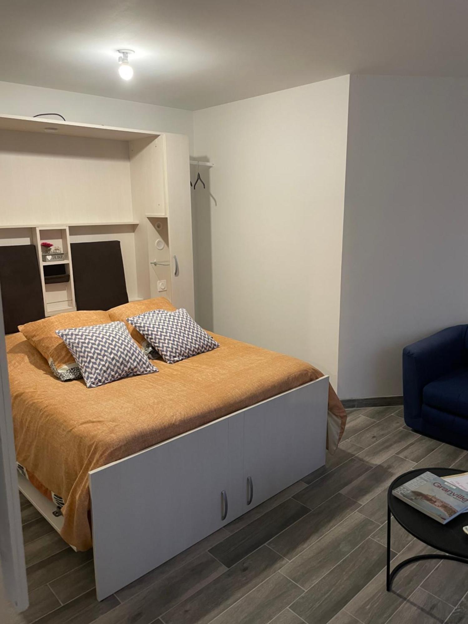 Appartement Rdc Granville Eksteriør billede
